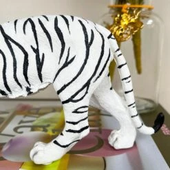 Darthome Limited Siberian Snow Tiger Figurine 11 Darthome Limited Siberian Snow Tiger Figurine -Darthome Limited IMG E3535 edited31