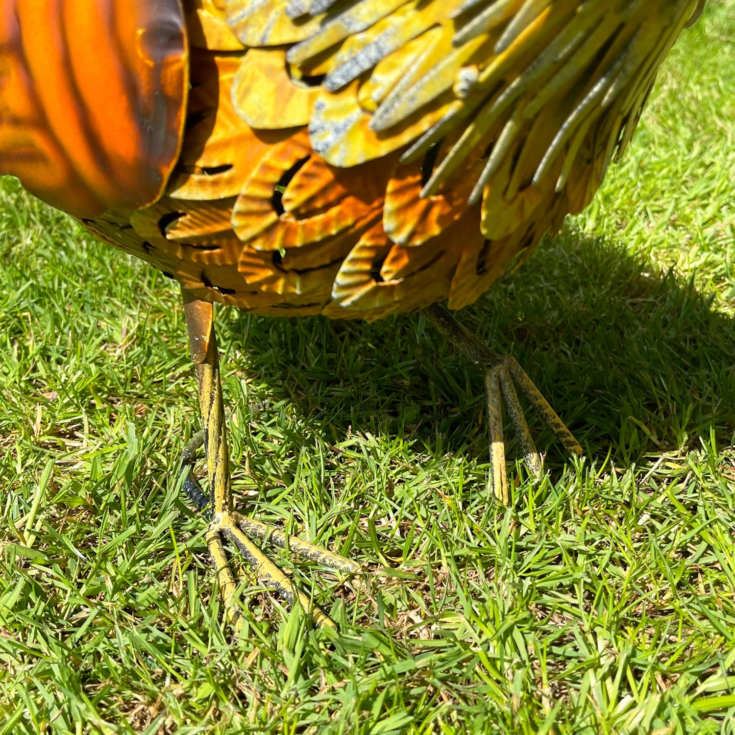 Darthome Limited Metal Feeding Hen Garden Ornament 3 Darthome Limited Metal Feeding Hen Garden Ornament - Image 3