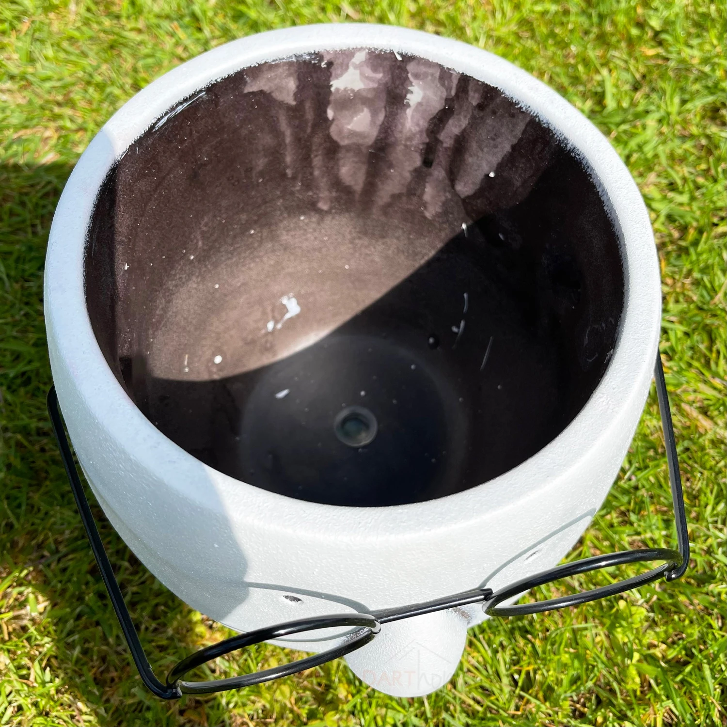 Darthome Limited Cement Face Planter With Glasses , Drainage Hole 3 Darthome Limited Cement Face Planter With Glasses , Drainage Hole - Image 3