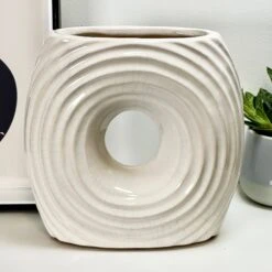 Darthome Limited White Ribbed Donut Vase