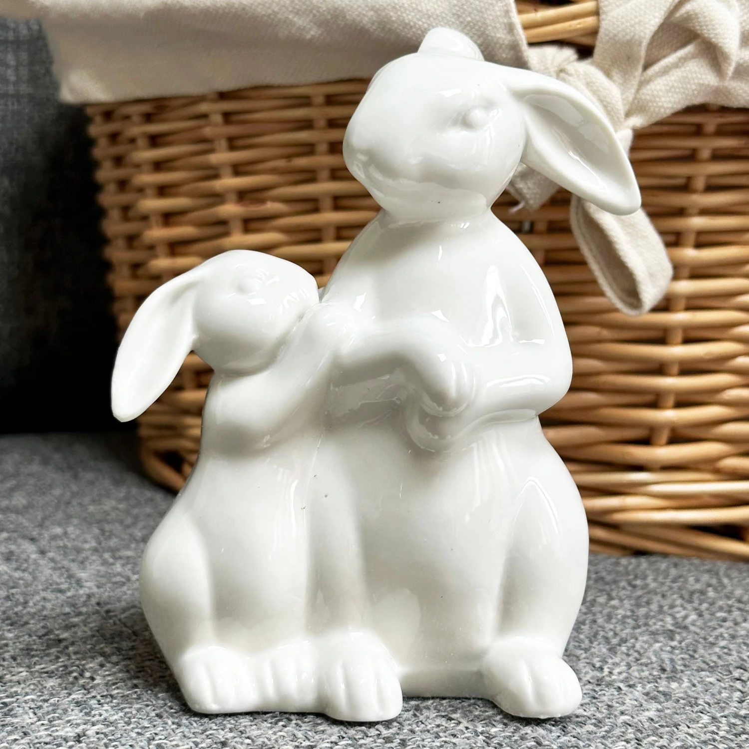 Darthome Limited White Easter Rabbits Figurine 1 Darthome Limited White Easter Rabbits Figurine
