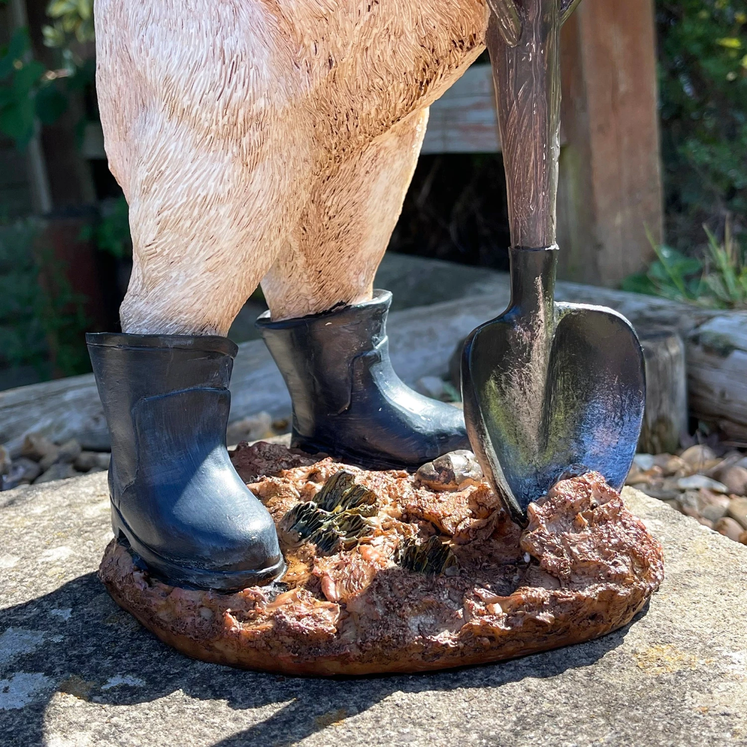 Darthome Limited Pig With Spade Garden Sculpture 4 Darthome Limited Pig With Spade Garden Sculpture - Image 4