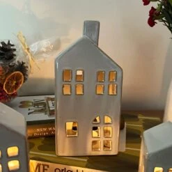 Darthome Limited Ceramic Christmas House Tealight Holders -Darthome Limited IMG E6276