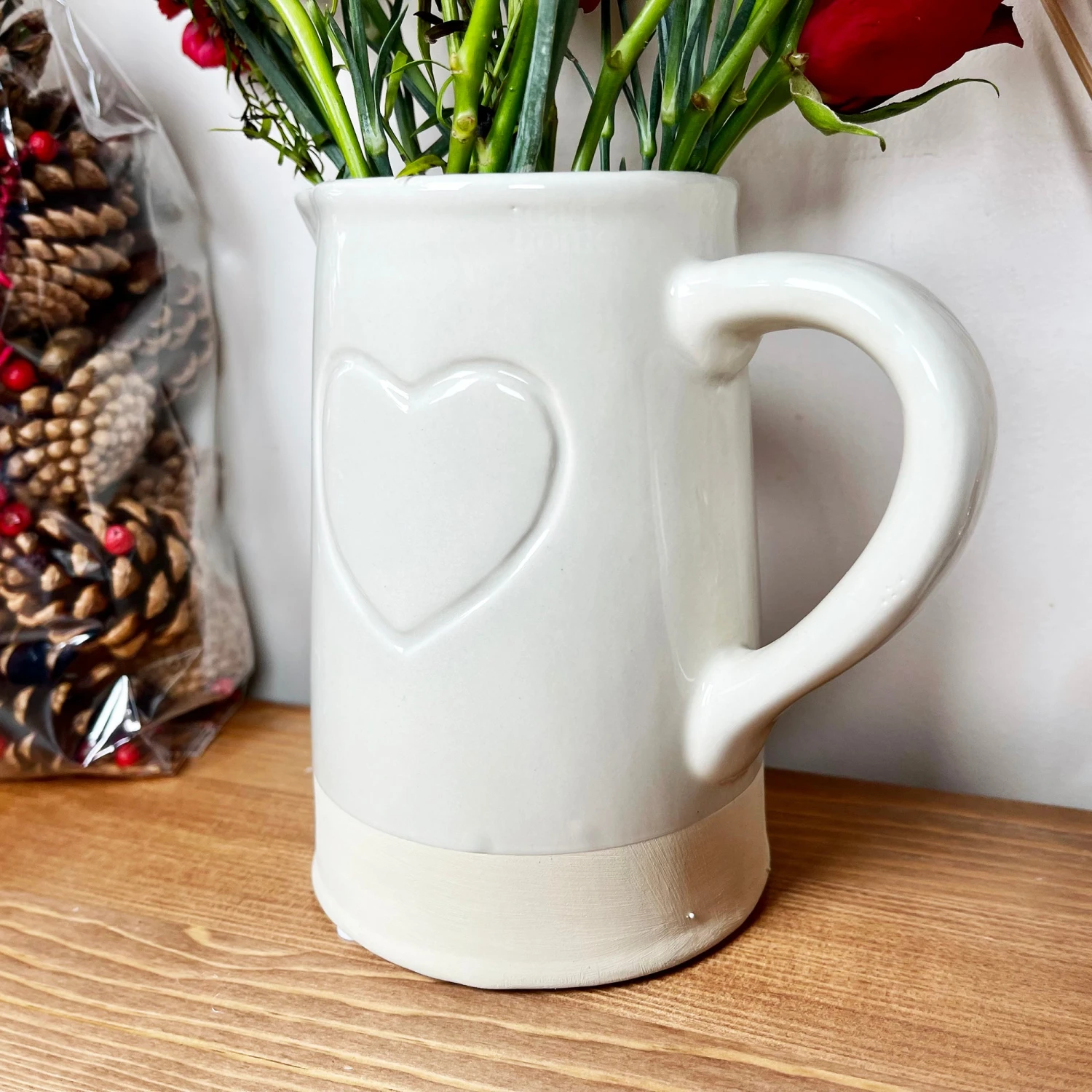 Darthome Limited Two Tone Embossed Heart Jug Vase 4 Darthome Limited Two Tone Embossed Heart Jug Vase - Image 4