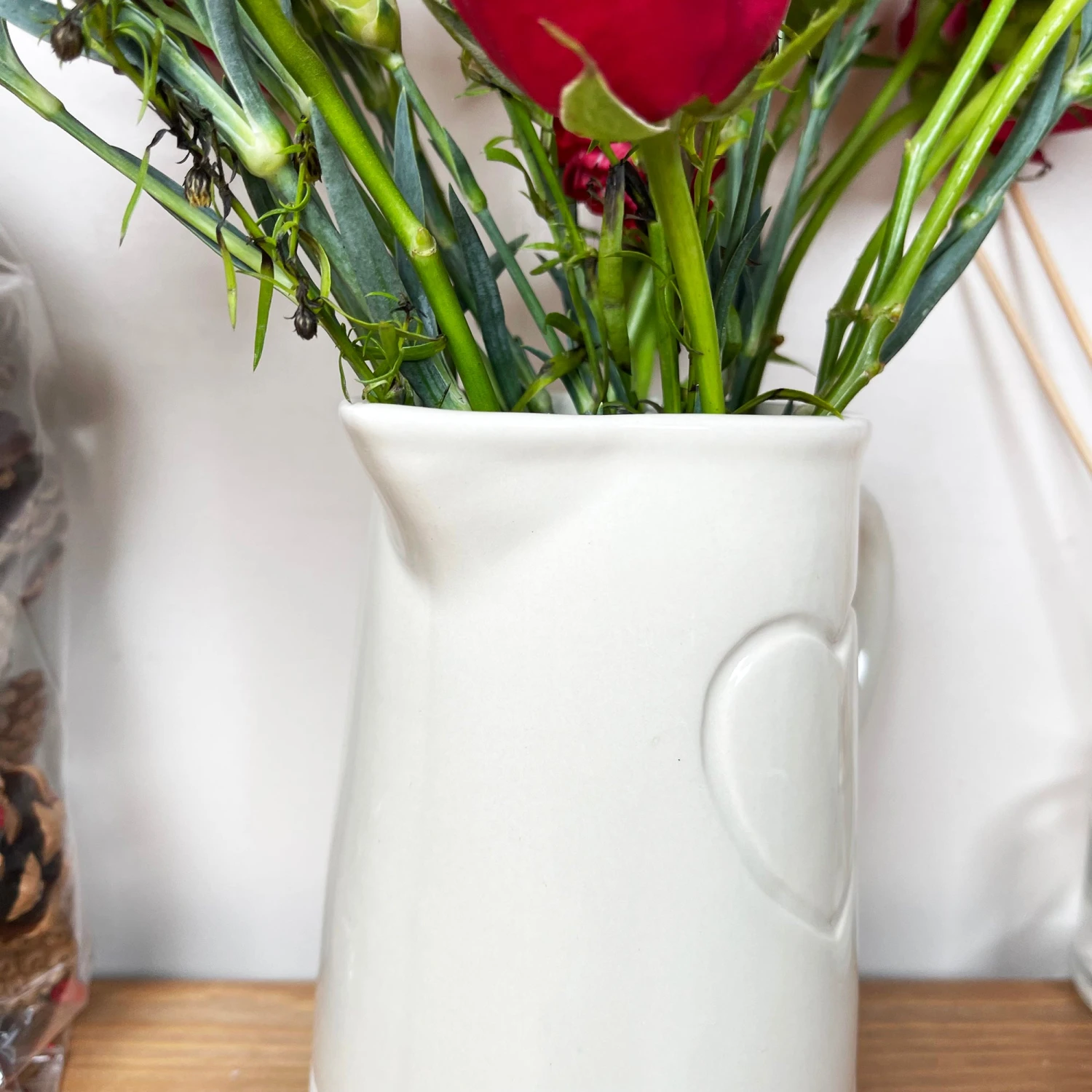 Darthome Limited Two Tone Embossed Heart Jug Vase 6 Darthome Limited Two Tone Embossed Heart Jug Vase - Image 6
