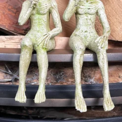 Darthome Limited Set Of 2 Alien Shelf Sitter Decorations -Darthome Limited IMG E6532