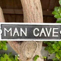 Darthome Limited Cast Iron Man Cave Wall Sign -Darthome Limited IMG E6561 edited245