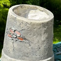 Darthome Limited Hedgehog In Antique Bucket Flower Pot -Darthome Limited IMG E6613