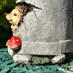 Darthome Limited Hedgehog In Antique Bucket Flower Pot -Darthome Limited IMG E6614