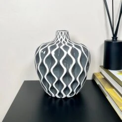 Darthome Limited Grey Wave Pattern Serenity Vase -Darthome Limited IMG E7053