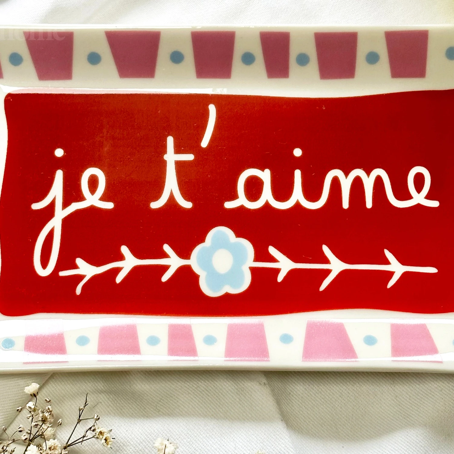 Darthome Limited Stoneware Red Je T'aime Trinket Dish 2 Darthome Limited Stoneware Red Je T'aime Trinket Dish - Image 2