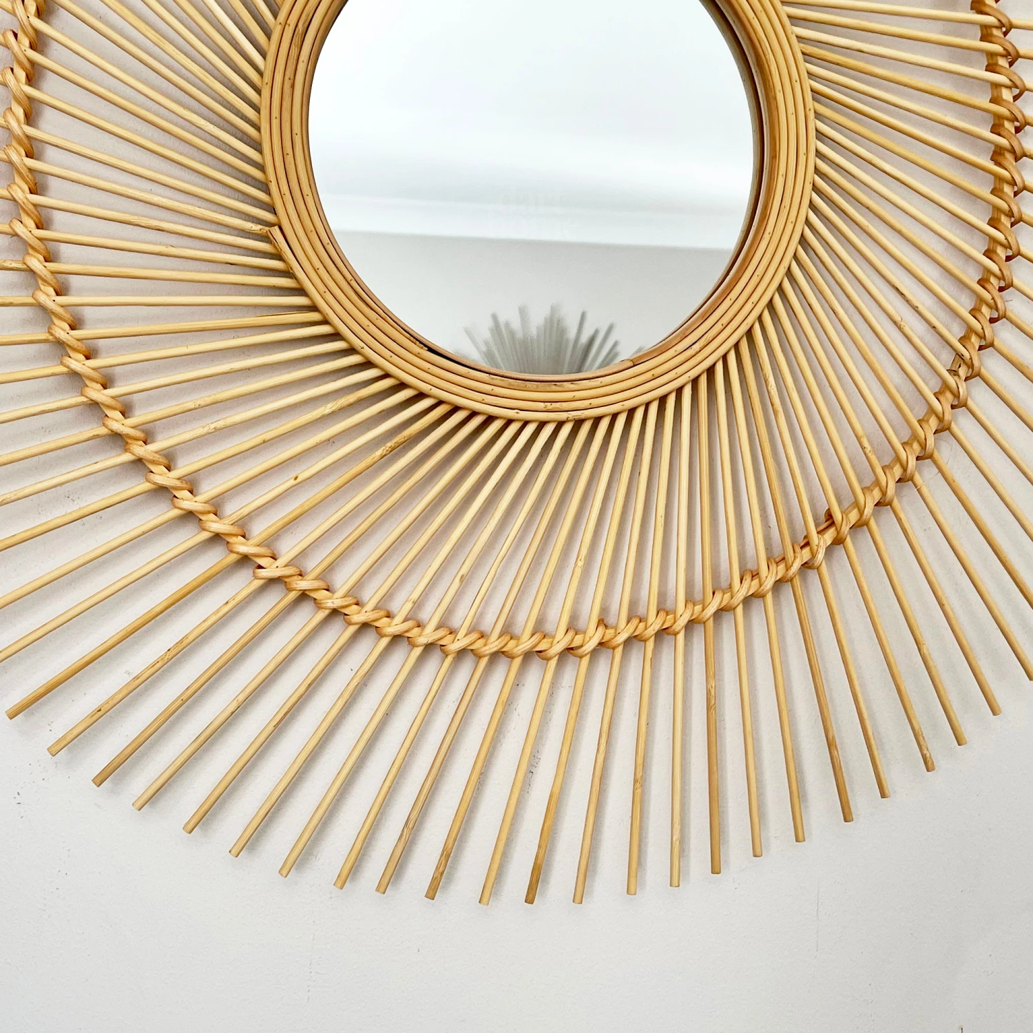 Darthome Limited 63cm Round Bamboo Mirror 2 Darthome Limited 63cm Round Bamboo Mirror - Image 2