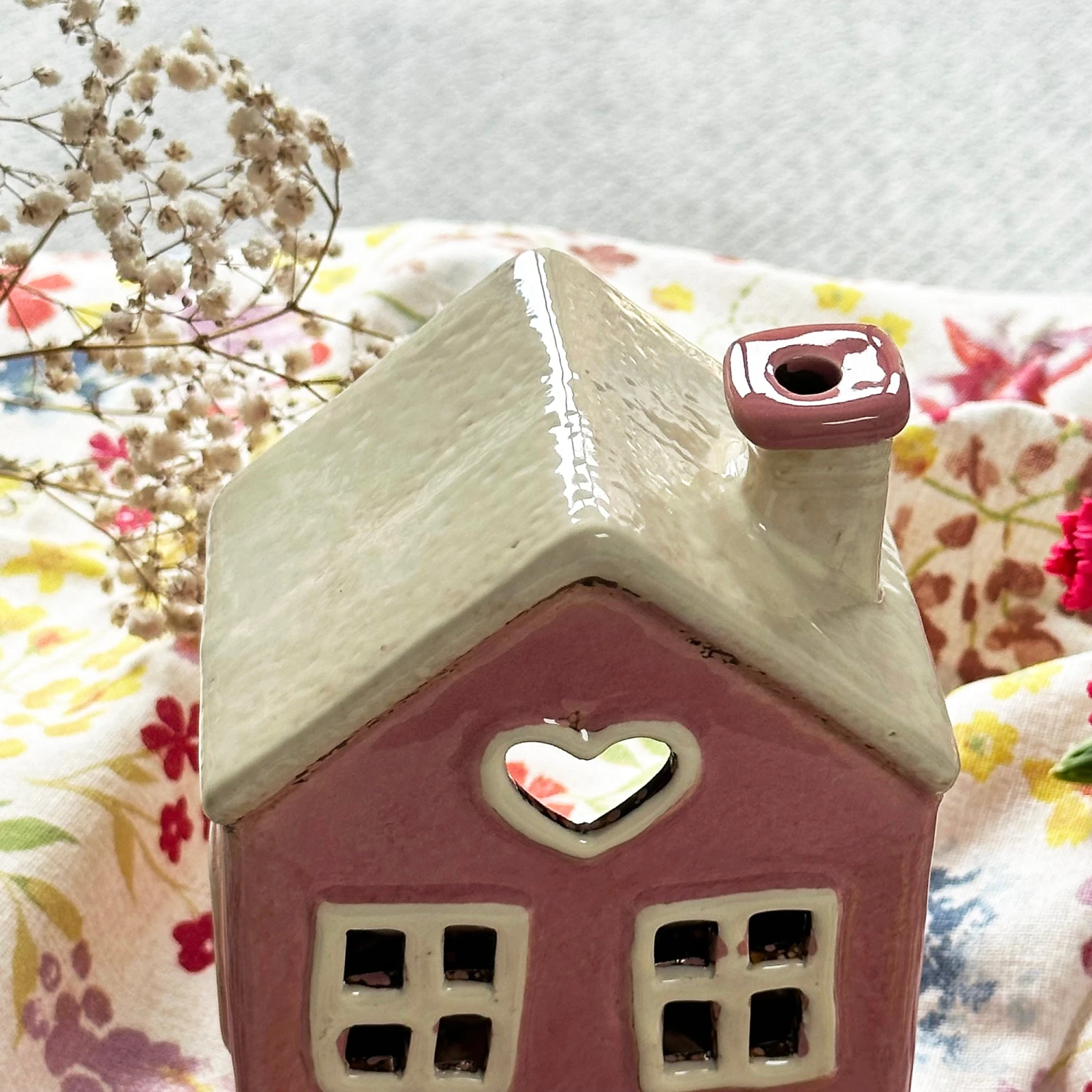 Darthome Limited Pink Heart House Candle Holder 3 Darthome Limited Pink Heart House Candle Holder - Image 3