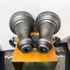 Darthome Limited Yellow Square Robot Clock -Darthome Limited IMG E7427