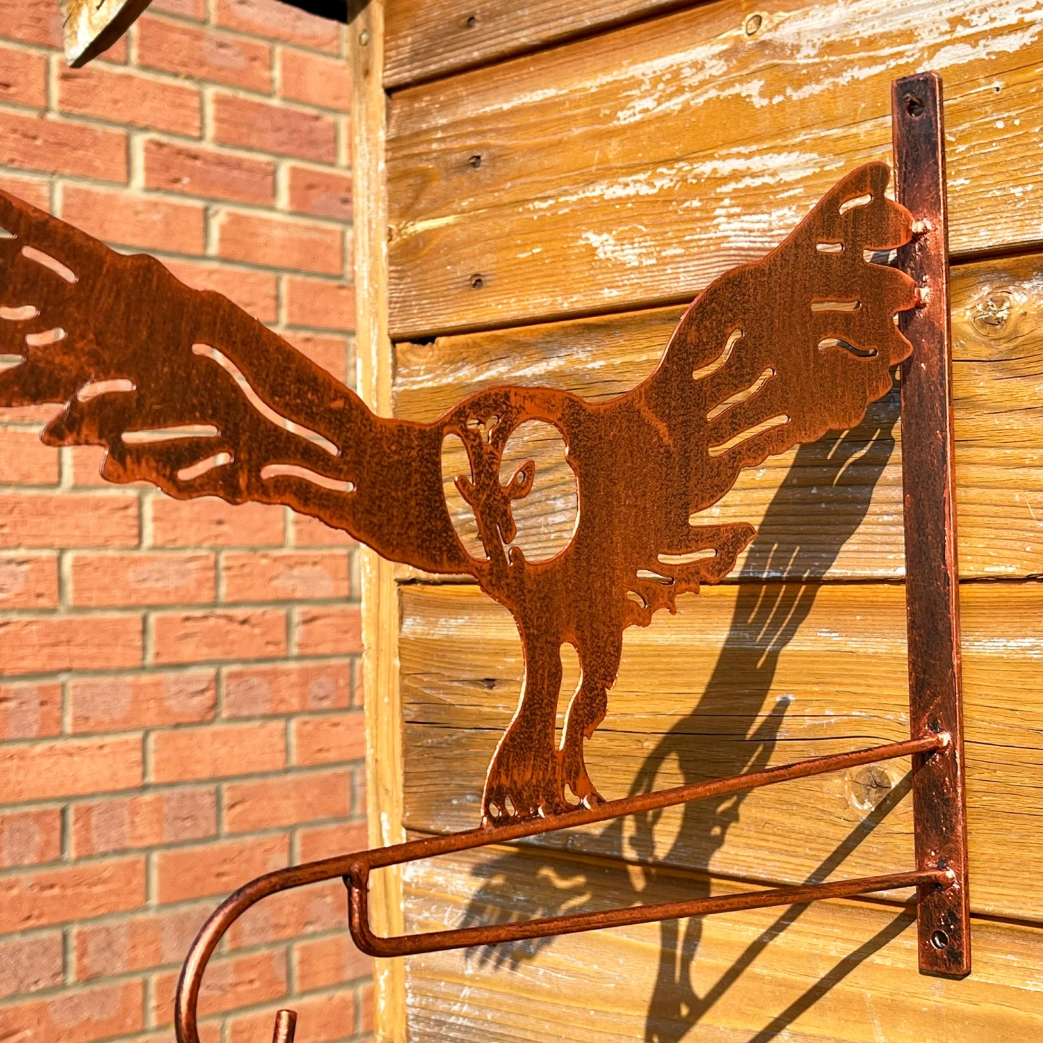 Darthome Limited Owl Steel Hanging Basket Bracket - Copper Finish 3 Darthome Limited Owl Steel Hanging Basket Bracket - Copper Finish - Image 3