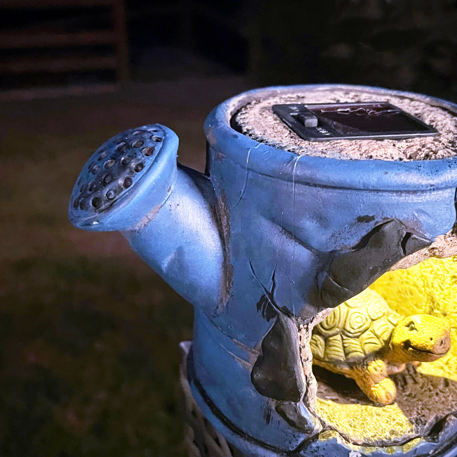 Darthome Limited Tortoise In Watering Can Solar Garden Ornament 4 Darthome Limited Tortoise In Watering Can Solar Garden Ornament - Image 4