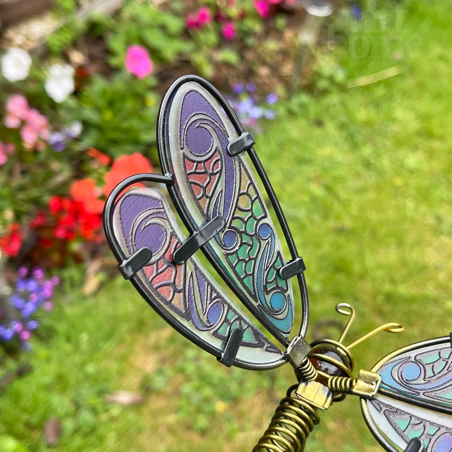 Darthome Limited Blue Glass Dragonfly Garden Stake 68cm 3 Darthome Limited Blue Glass Dragonfly Garden Stake 68cm - Image 3