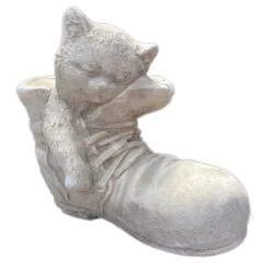 Darthome Limited Stone Cat In Boot Garden Ornament -Darthome Limited IMG E7666 editedNcopy
