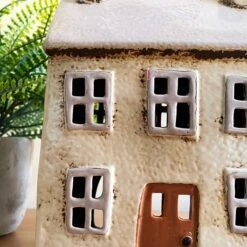 Darthome Limited Cream Cottage House Candle Holder -Darthome Limited IMG E7724