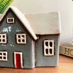 Darthome Limited Ceramic Grey Cottage House Plant Pot -Darthome Limited IMG E7783