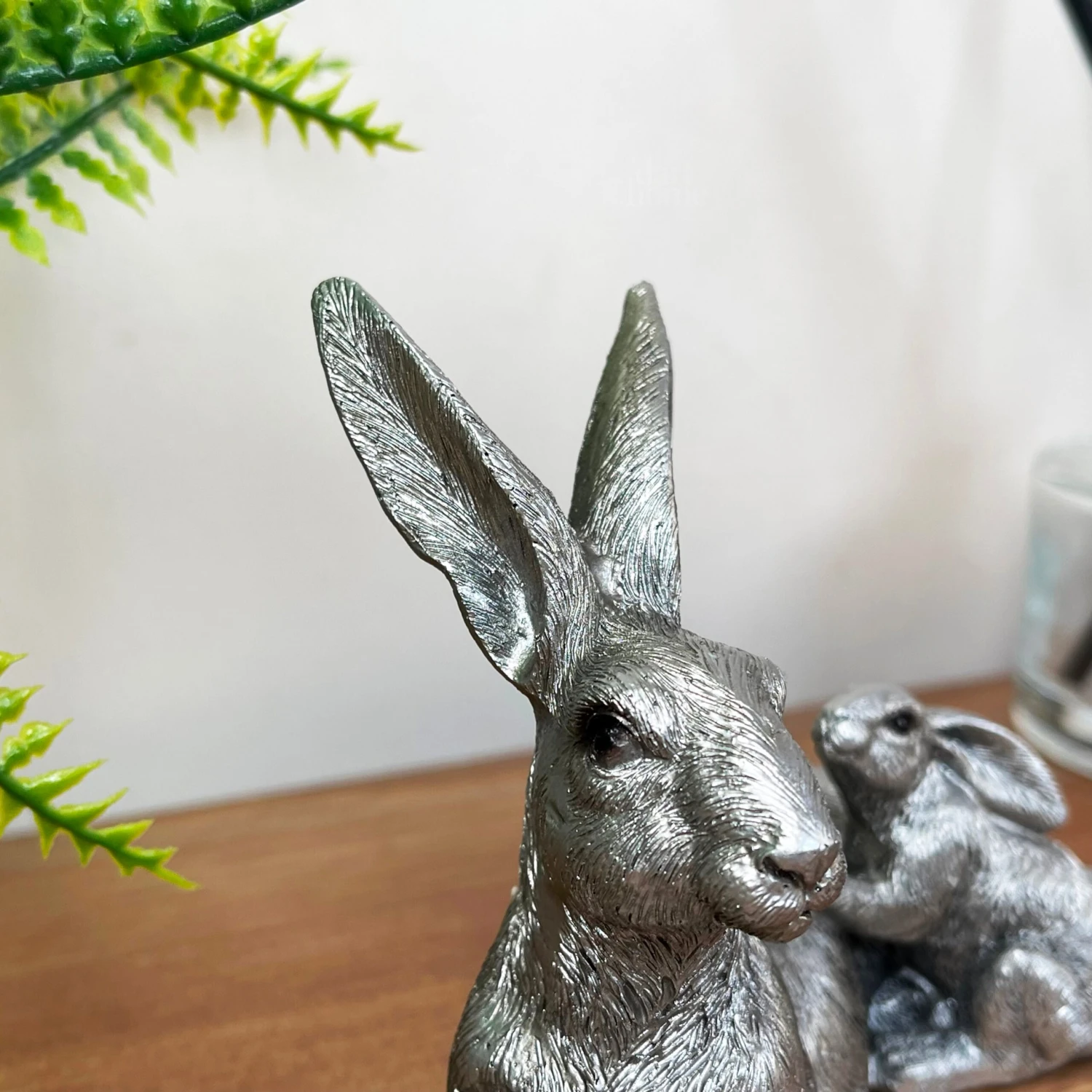 Darthome Limited Silver March Hare & Baby Ornament 3 Darthome Limited Silver March Hare & Baby Ornament - Image 3