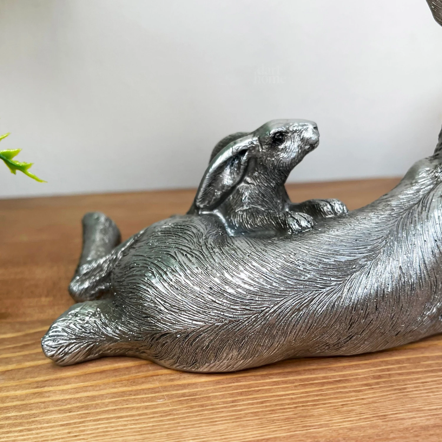 Darthome Limited Silver March Hare & Baby Ornament 6 Darthome Limited Silver March Hare & Baby Ornament - Image 6