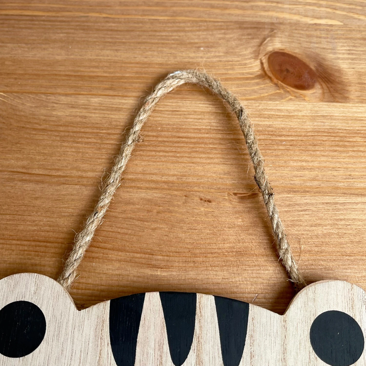 Darthome Limited Hanging Tiger Head Plaque 2 Darthome Limited Hanging Tiger Head Plaque - Image 2