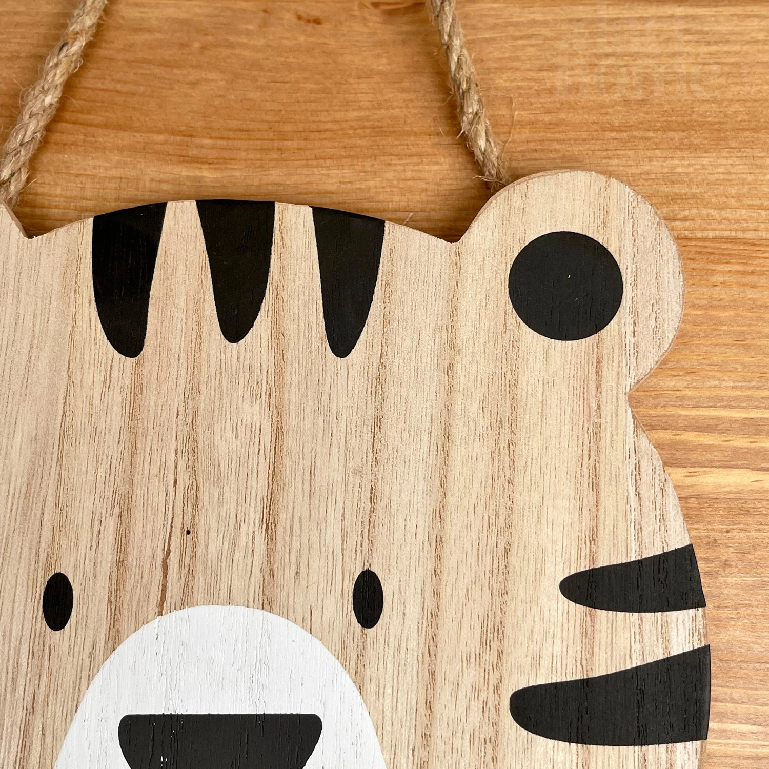 Darthome Limited Hanging Tiger Head Plaque 3 Darthome Limited Hanging Tiger Head Plaque - Image 3