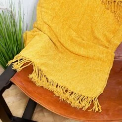 Darthome Limited Soft Plaid Ochre Yellow Throw 127cm X 152cm -Darthome Limited IMG E8396