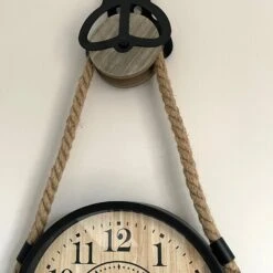 Darthome Limited Hanging Clock On Rope Pulley -Darthome Limited IMG E9095