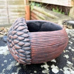 Darthome Limited Cement Acorn Planter -Darthome Limited IMG E9314