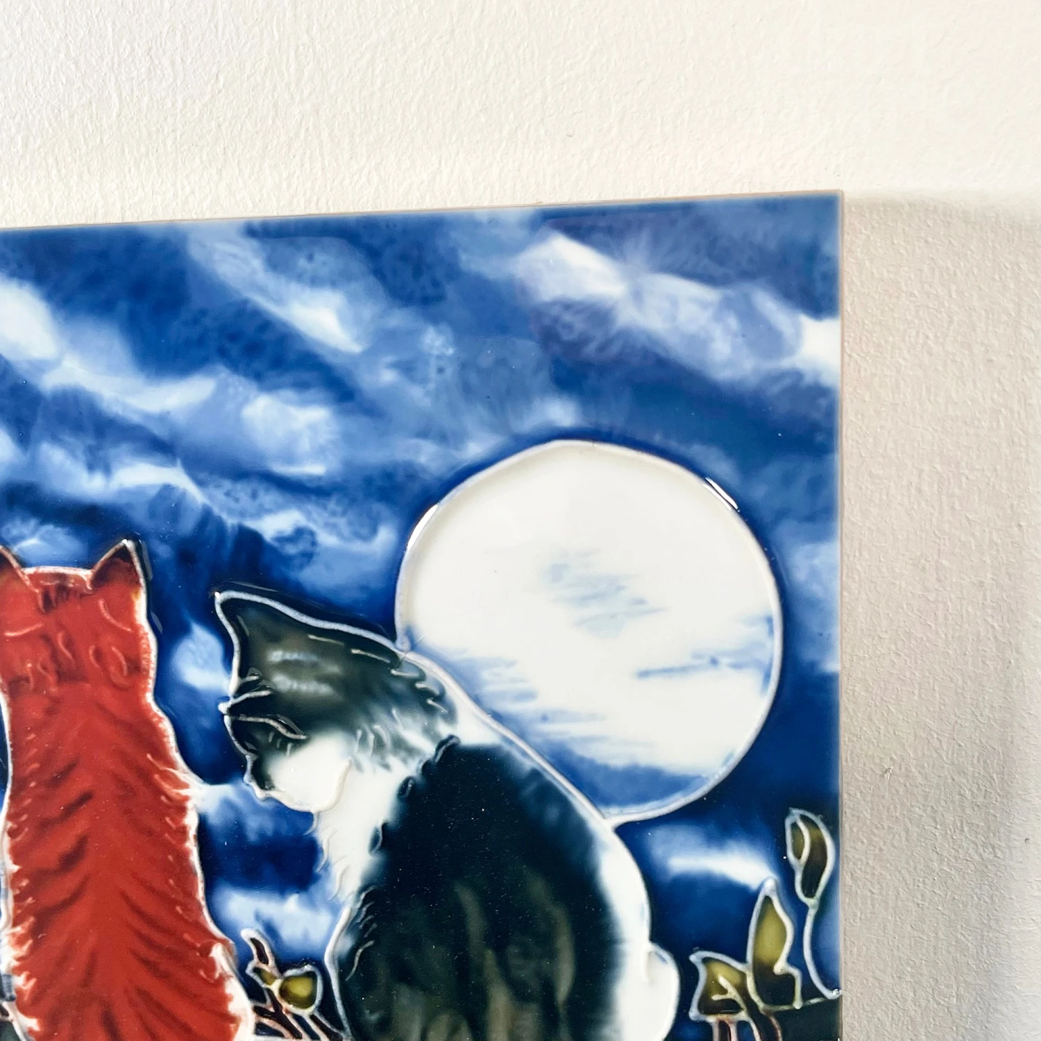 Darthome Limited Ceramic Tile Wall Art - Whispering Cats At Night 3 Darthome Limited Ceramic Tile Wall Art - Whispering Cats At Night - Image 3